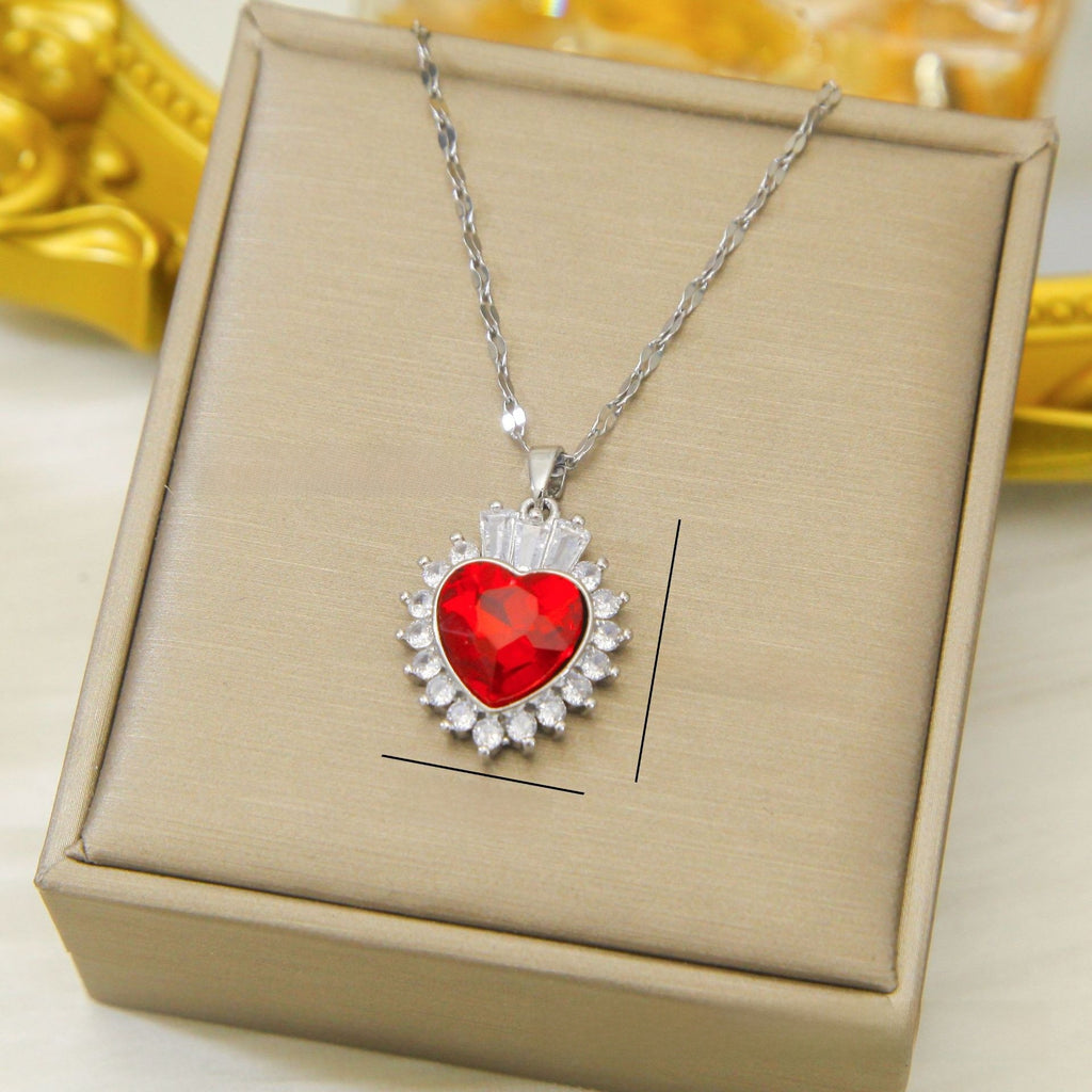 Fashion Micro-inlaid Pendant Ruby Heart Necklace